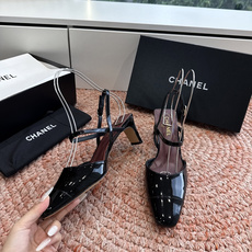 G030😀CHANEL* 香奈儿小香2026专柜同步新款高跟鞋单鞋凉鞋极简设计 超好搭配的日常款、无论高 G030😀CHANEL* 香奈儿小香2026专柜同步新款高跟鞋单鞋凉鞋极简设计 超好搭配的日常款、无论高