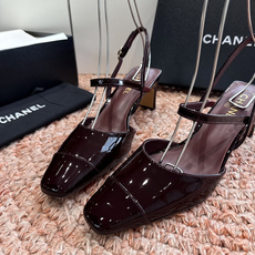 G030😀CHANEL* 香奈儿小香2026专柜同步新款高跟鞋单鞋凉鞋极简设计 超好搭配的日常款、无论高 G030😀CHANEL* 香奈儿小香2026专柜同步新款高跟鞋单鞋凉鞋极简设计 超好搭配的日常款、无论高