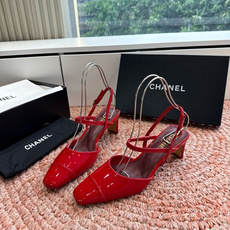 G030😀CHANEL* 香奈儿小香2026专柜同步新款高跟鞋单鞋凉鞋极简设计 超好搭配的日常款、无论高 G030😀CHANEL* 香奈儿小香2026专柜同步新款高跟鞋单鞋凉鞋极简设计 超好搭配的日常款、无论高
