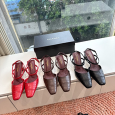 G030😀CHANEL* 香奈儿小香2026专柜同步新款高跟鞋单鞋凉鞋极简设计 超好搭配的日常款、无论高 G030😀CHANEL* 香奈儿小香2026专柜同步新款高跟鞋单鞋凉鞋极简设计 超好搭配的日常款、无论高
