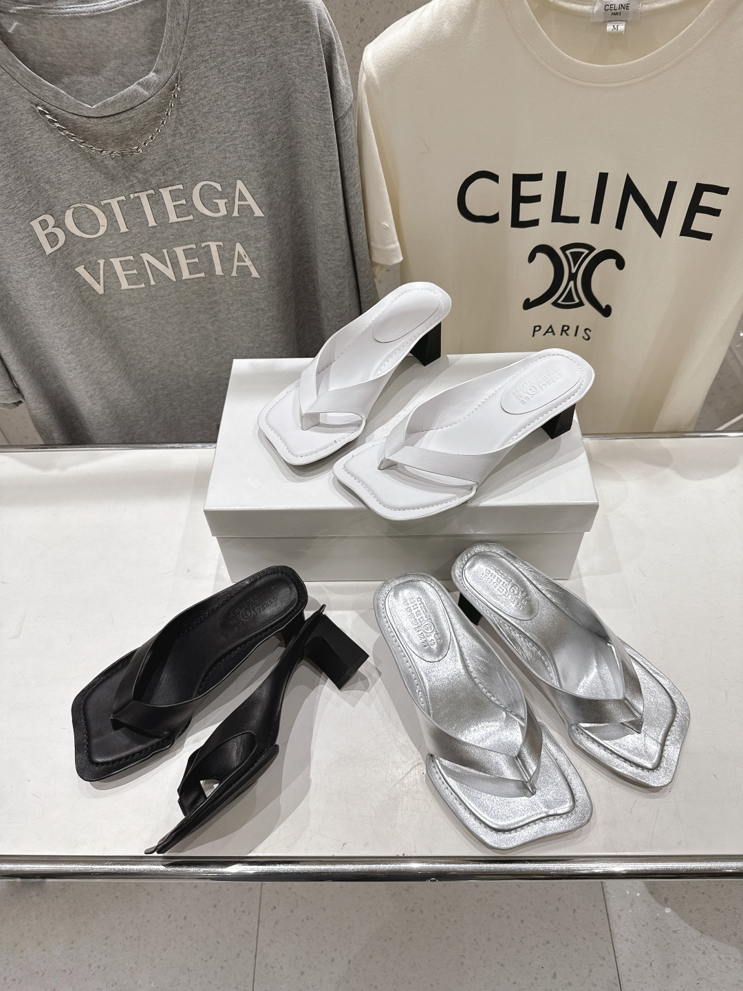 NO:891060,Collection picture~, split-toe shoes19860909集合图~,分趾鞋,Women's Shoes