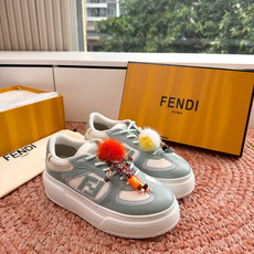 G036Fendi/芬迪2026年款老佛爷双F老花拼接潮流小白鞋低帮系带板鞋休闲鞋鞋面:原版牛皮内里:原 G036Fendi/芬迪2026年款老佛爷双F老花拼接潮流小白鞋低帮系带板鞋休闲鞋鞋面:原版牛皮内里:原
