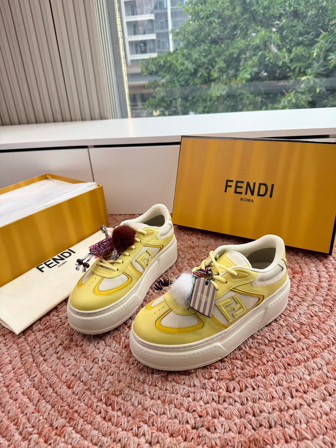 G036Fendi/芬迪2026年款老佛爷双F老花拼接潮流小白鞋低帮系带板鞋休闲鞋鞋面：原版牛皮内里：原