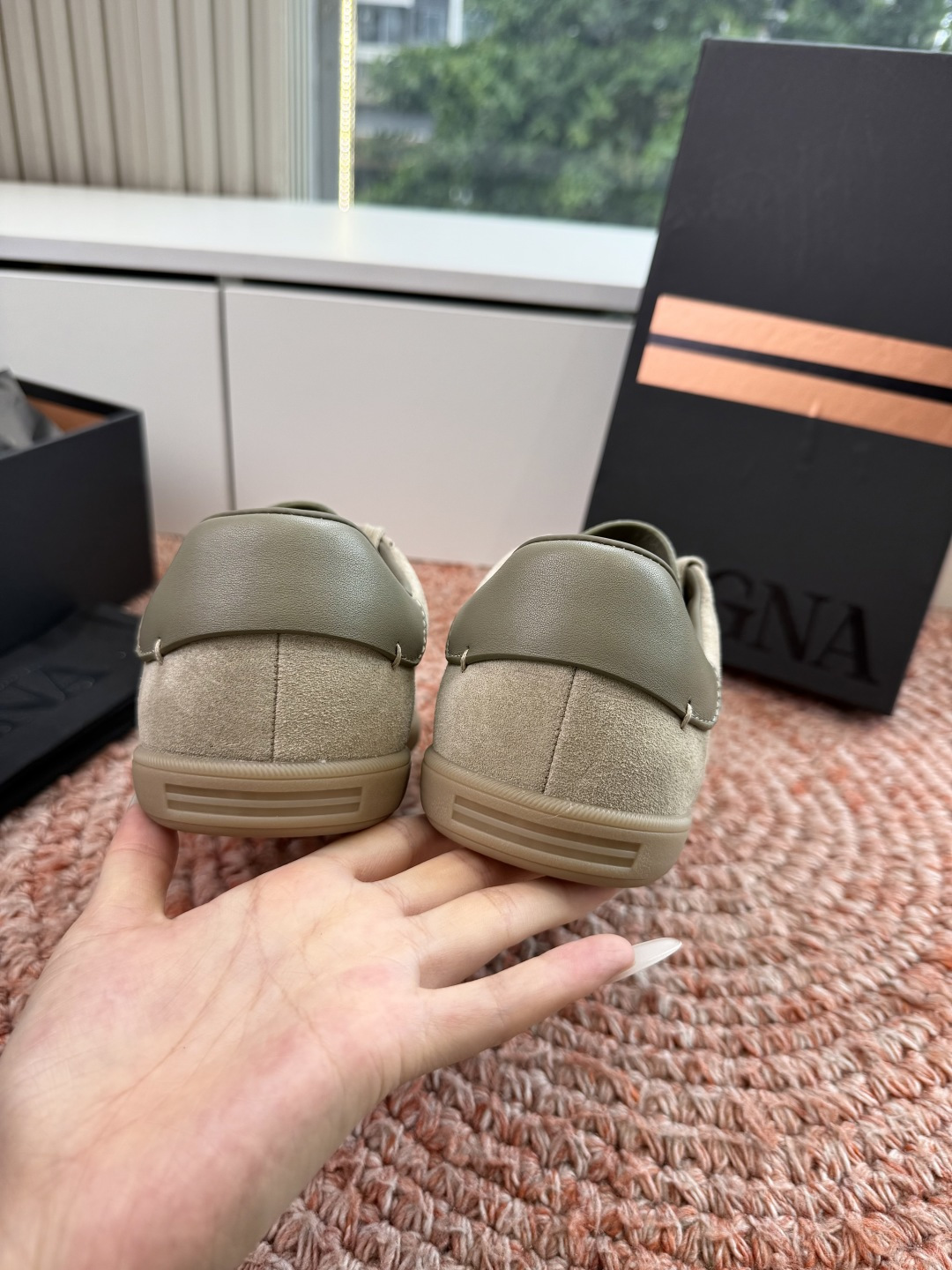 G178所见即所得原单品质Zegna杰尼亚休闲运动鞋Triple Stitch 是一款精致的休闲鞋履，饰