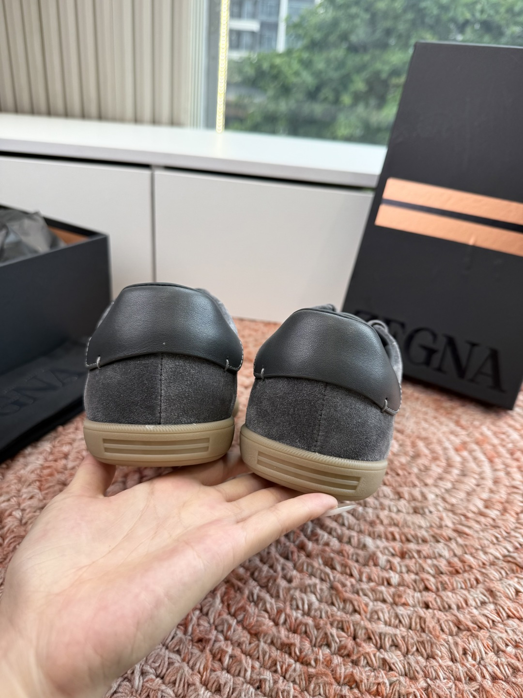 G178所见即所得原单品质Zegna杰尼亚休闲运动鞋Triple Stitch 是一款精致的休闲鞋履，饰