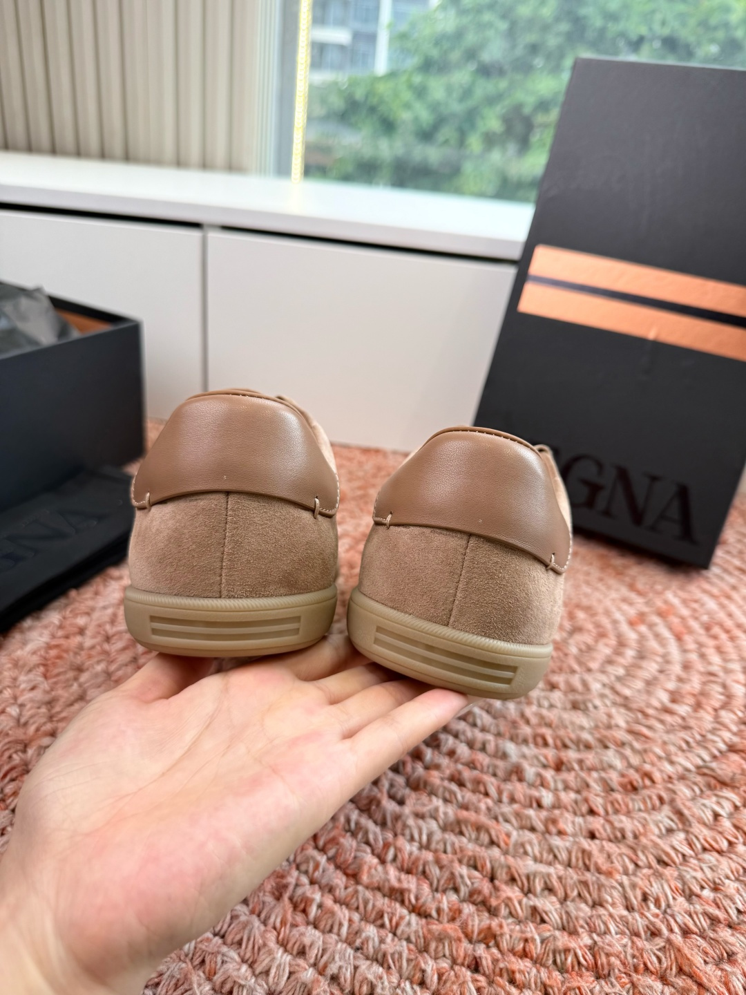 G178所见即所得原单品质Zegna杰尼亚休闲运动鞋Triple Stitch 是一款精致的休闲鞋履，饰