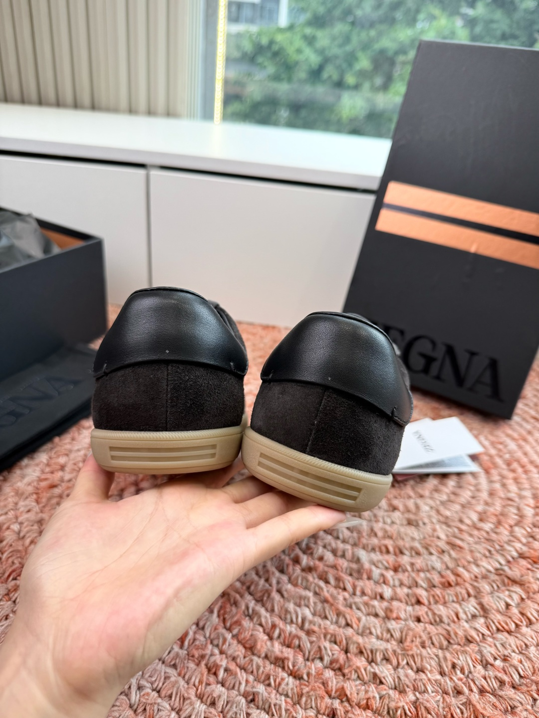 G178所见即所得原单品质Zegna杰尼亚休闲运动鞋Triple Stitch 是一款精致的休闲鞋履，饰