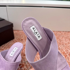 G241代购级阿莱雅Alaïa 镂空高跟凉鞋✨Alaïa这款镂空高跟凉鞋,采用网状皮革设计,透气又时 G241代购级阿莱雅Alaïa 镂空高跟凉鞋✨Alaïa这款镂空高跟凉鞋,采用网状皮革设计,透气又时