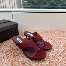 G241代购级阿莱雅Alaïa 镂空高跟凉鞋✨Alaïa这款镂空高跟凉鞋,采用网状皮革设计,透气又时 G241代购级阿莱雅Alaïa 镂空高跟凉鞋✨Alaïa这款镂空高跟凉鞋,采用网状皮革设计,透气又时