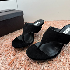 G241代购级阿莱雅Alaïa 镂空高跟凉鞋✨Alaïa这款镂空高跟凉鞋,采用网状皮革设计,透气又时 G241代购级阿莱雅Alaïa 镂空高跟凉鞋✨Alaïa这款镂空高跟凉鞋,采用网状皮革设计,透气又时