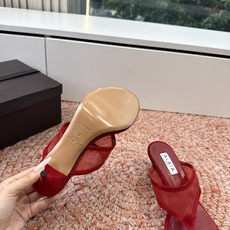 G241代购级阿莱雅Alaïa 镂空高跟凉鞋✨Alaïa这款镂空高跟凉鞋,采用网状皮革设计,透气又时 G241代购级阿莱雅Alaïa 镂空高跟凉鞋✨Alaïa这款镂空高跟凉鞋,采用网状皮革设计,透气又时