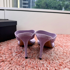G241代购级阿莱雅Alaïa 镂空高跟凉鞋✨Alaïa这款镂空高跟凉鞋,采用网状皮革设计,透气又时 G241代购级阿莱雅Alaïa 镂空高跟凉鞋✨Alaïa这款镂空高跟凉鞋,采用网状皮革设计,透气又时