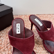 G241代购级阿莱雅Alaïa 镂空高跟凉鞋✨Alaïa这款镂空高跟凉鞋,采用网状皮革设计,透气又时 G241代购级阿莱雅Alaïa 镂空高跟凉鞋✨Alaïa这款镂空高跟凉鞋,采用网状皮革设计,透气又时