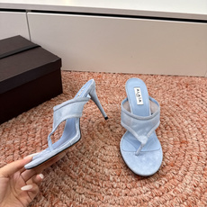 G241代购级阿莱雅Alaïa 镂空高跟凉鞋✨Alaïa这款镂空高跟凉鞋,采用网状皮革设计,透气又时 G241代购级阿莱雅Alaïa 镂空高跟凉鞋✨Alaïa这款镂空高跟凉鞋,采用网状皮革设计,透气又时