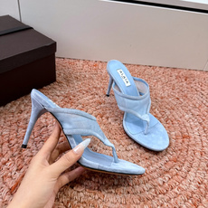 G241代购级阿莱雅Alaïa 镂空高跟凉鞋✨Alaïa这款镂空高跟凉鞋,采用网状皮革设计,透气又时 G241代购级阿莱雅Alaïa 镂空高跟凉鞋✨Alaïa这款镂空高跟凉鞋,采用网状皮革设计,透气又时
