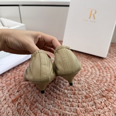 所见即所得G028代购级别the roe玛丽珍单鞋一定要收了它 有一丢高级又简约的感觉其实除了好看以外它 所见即所得G028代购级别the roe玛丽珍单鞋一定要收了它 有一丢高级又简约的感觉其实除了好看以外它