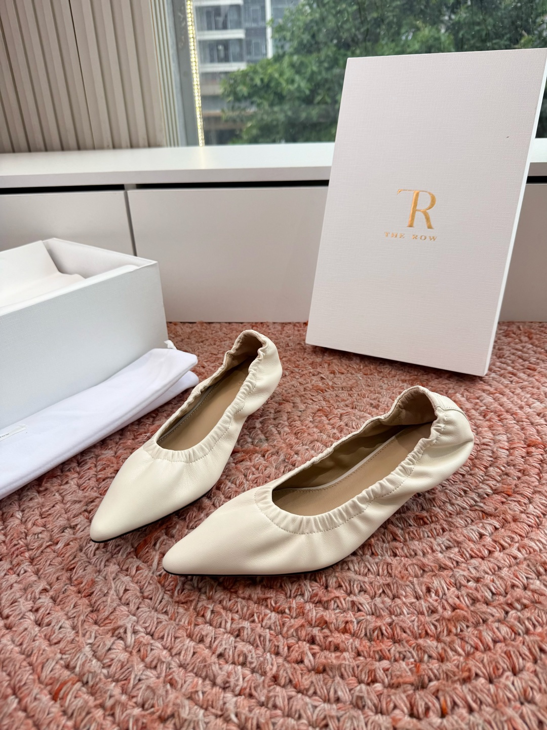 所见即所得G028代购级别the roe玛丽珍单鞋一定要收了它 有一丢高级又简约的感觉其实除了好看以外它