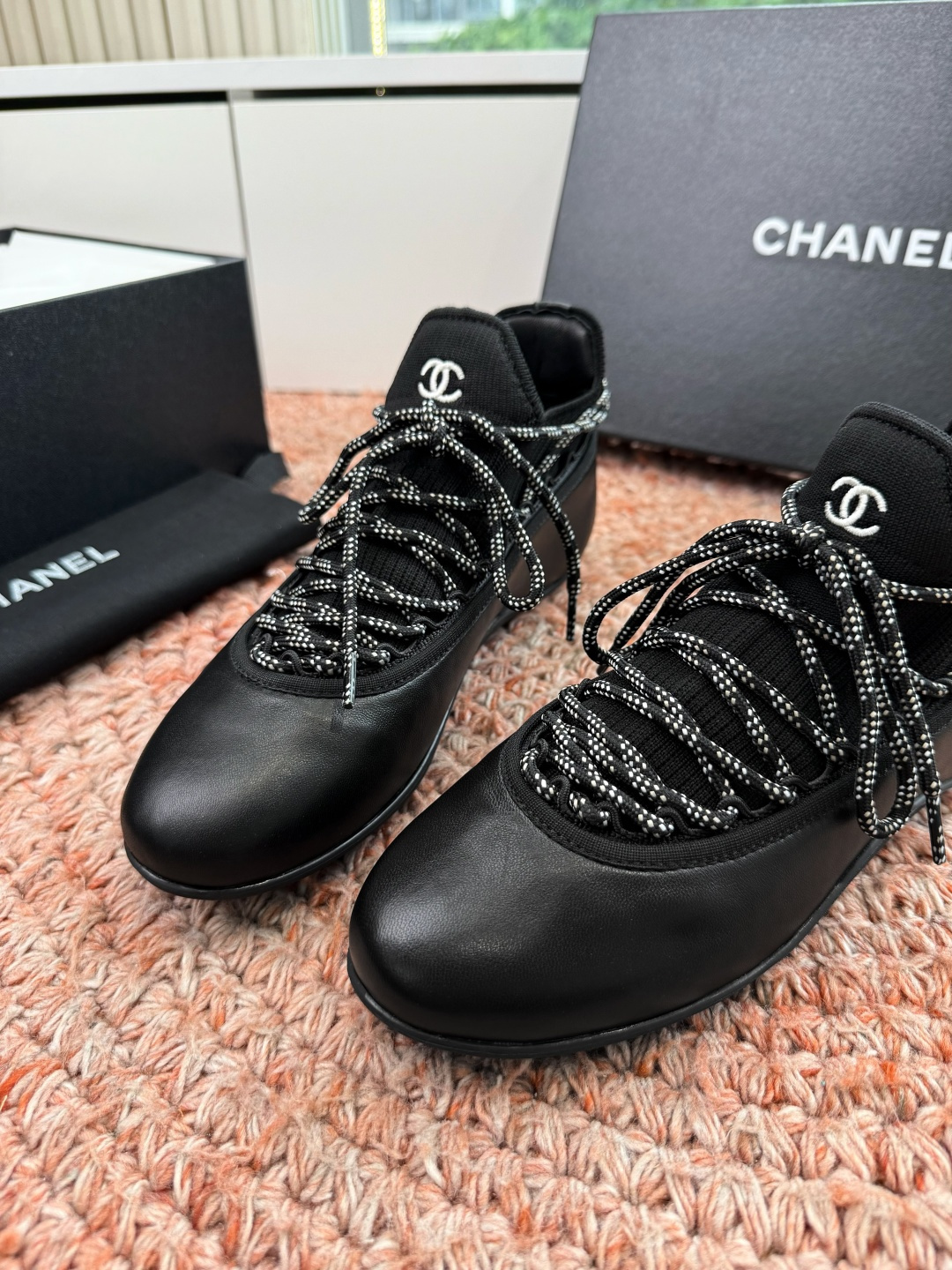 💰G266Chanel早秋新款德训鞋 高版本 这一季的高级手工坊价格超级好，质感也好，超柔软的里皮面皮 