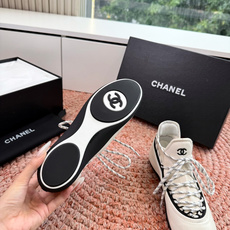 💰G266Chanel早秋新款德训鞋 高版本 这一季的高级手工坊价格超级好,质感也好,超柔软的里皮面皮 💰G266Chanel早秋新款德训鞋 高版本 这一季的高级手工坊价格超级好,质感也好,超柔软的里皮面皮