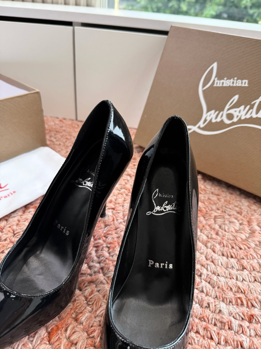 G277Christian Louboutin红底单鞋选到了颜色真好看呀[色色R]MyTheresa上现