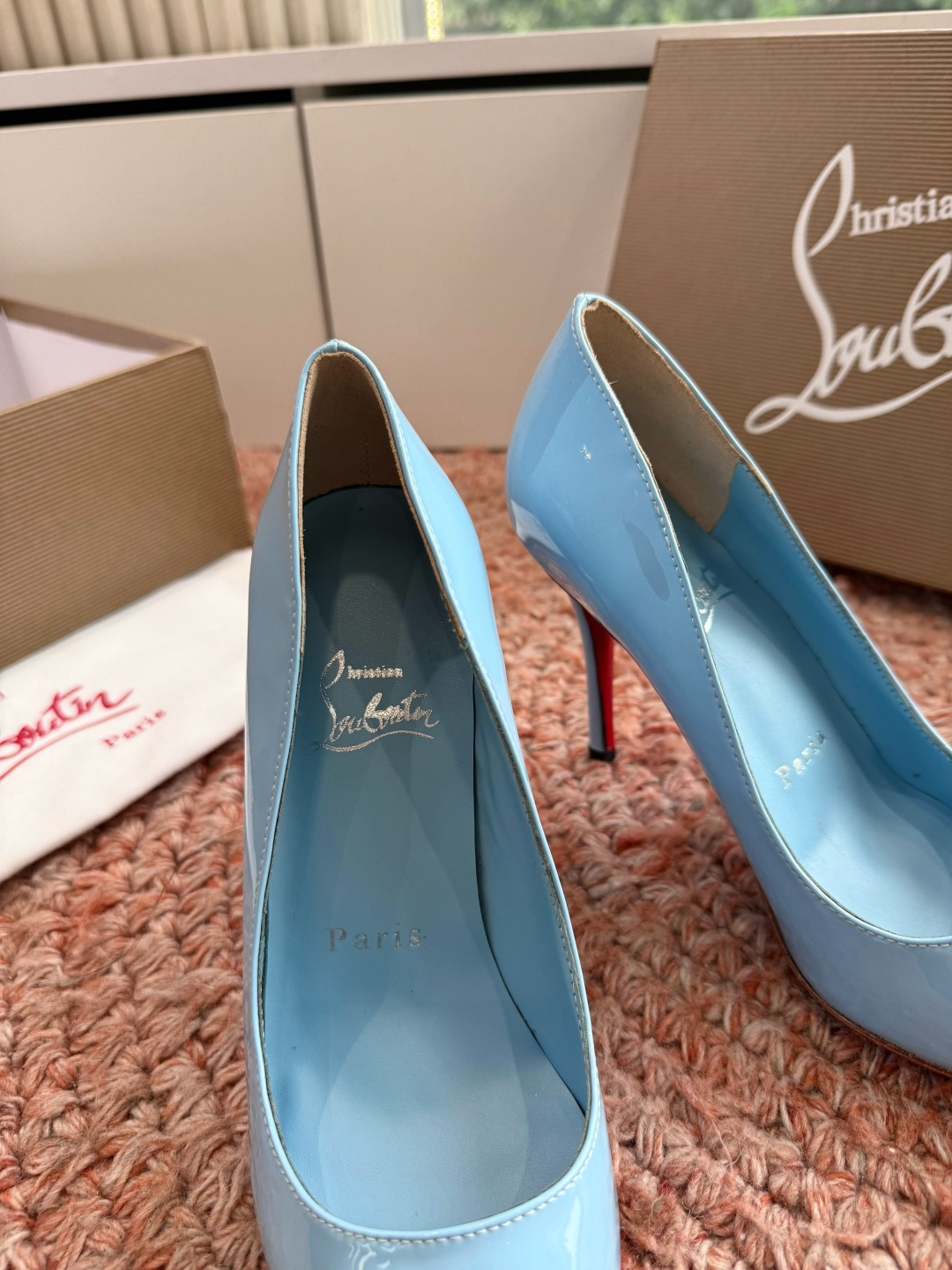 G277Christian Louboutin红底单鞋选到了颜色真好看呀[色色R]MyTheresa上现