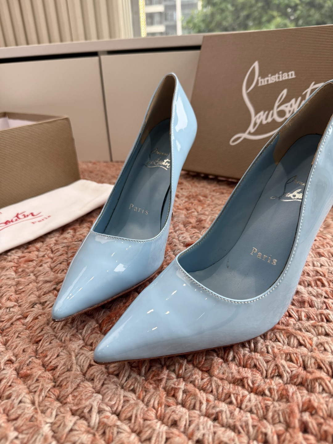 G277Christian Louboutin红底单鞋选到了颜色真好看呀[色色R]MyTheresa上现