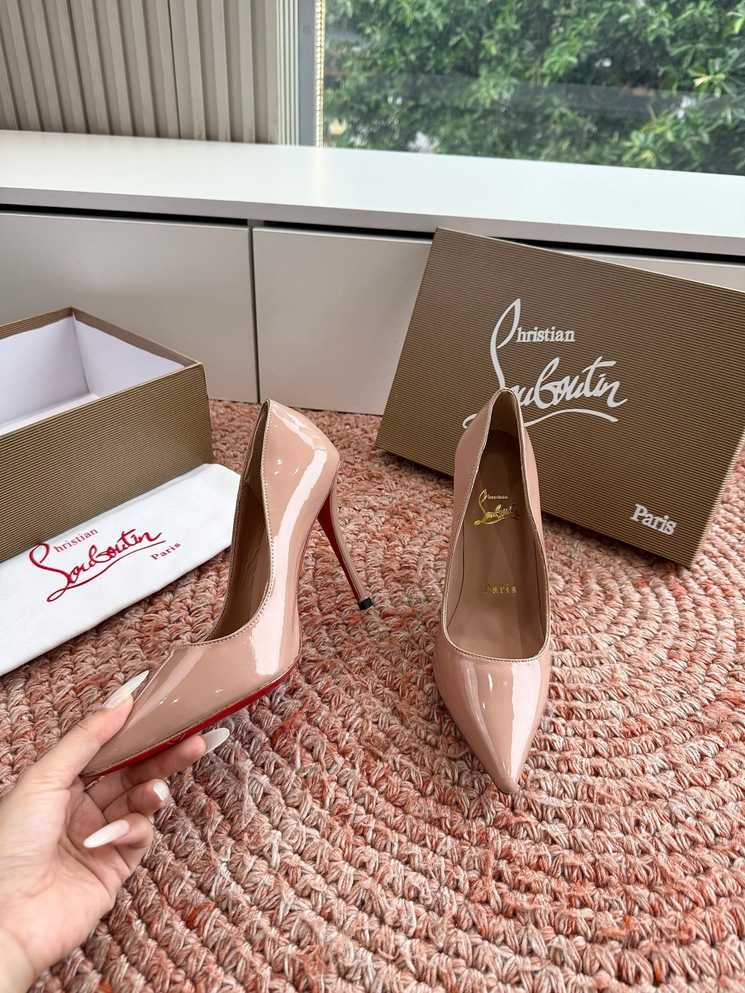 G277Christian Louboutin红底单鞋选到了颜色真好看呀[色色R]MyTheresa上现