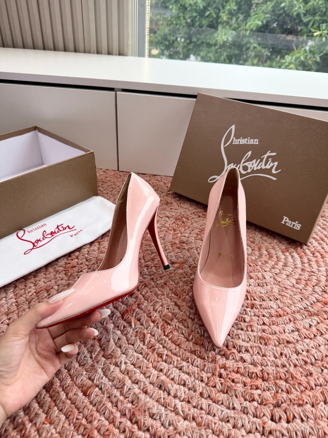 G277Christian Louboutin红底单鞋选到了颜色真好看呀[色色R]MyTheresa上现