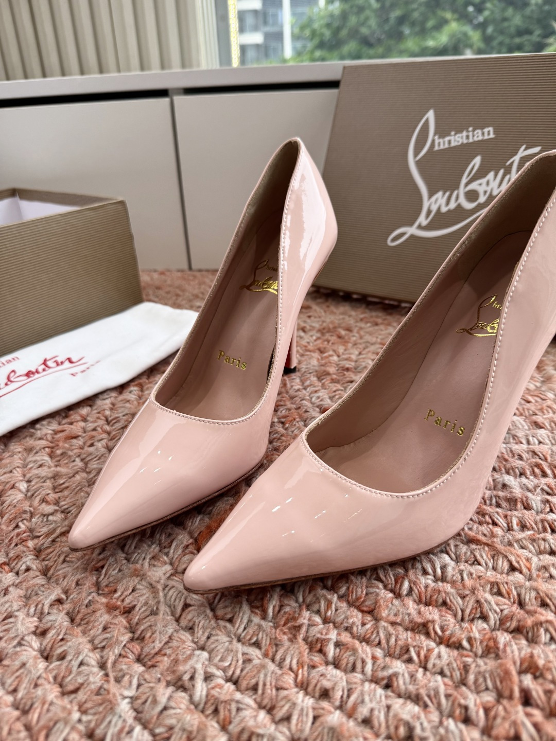 G277Christian Louboutin红底单鞋选到了颜色真好看呀[色色R]MyTheresa上现