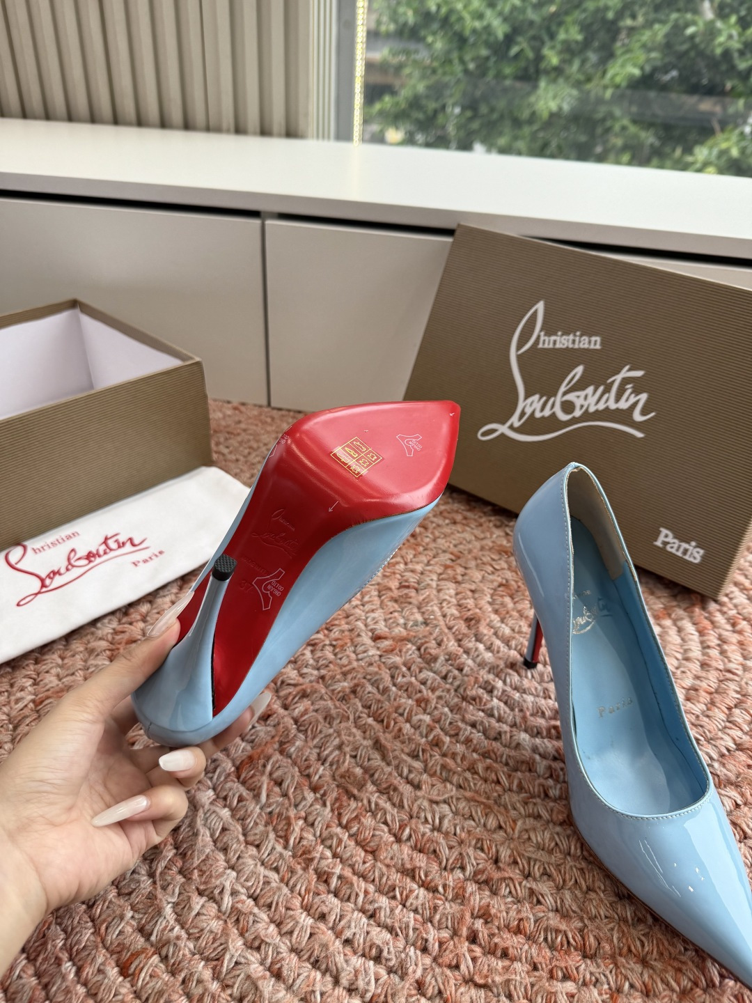 G277Christian Louboutin红底单鞋选到了颜色真好看呀[色色R]MyTheresa上现