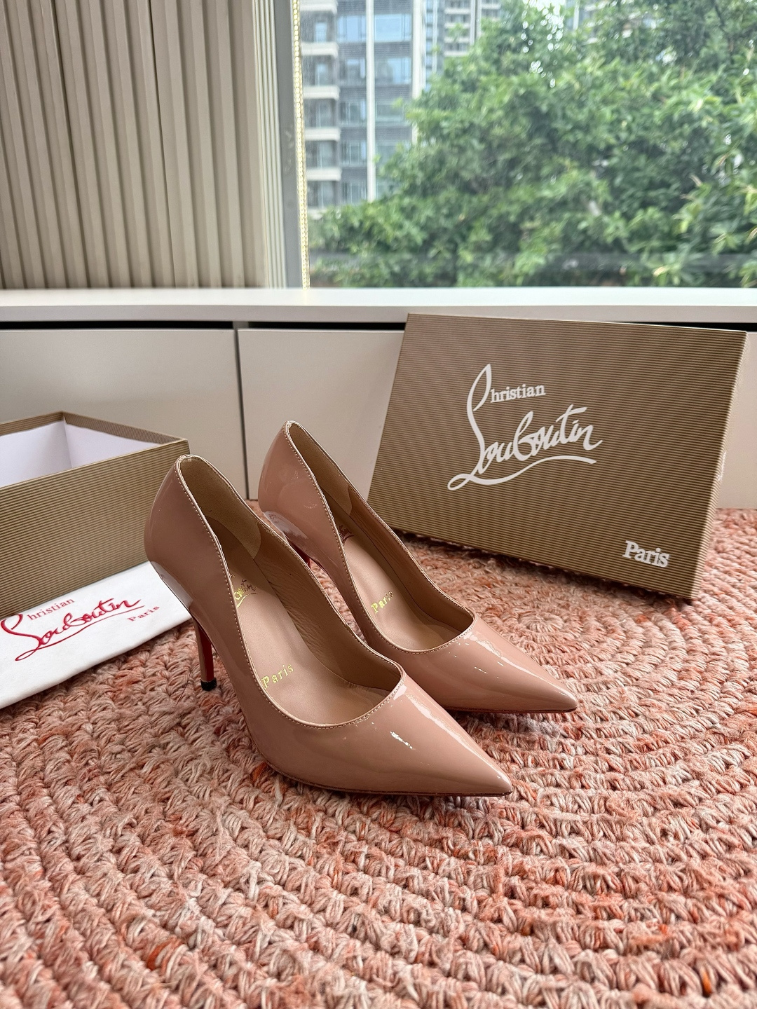 G277Christian Louboutin红底单鞋选到了颜色真好看呀[色色R]MyTheresa上现