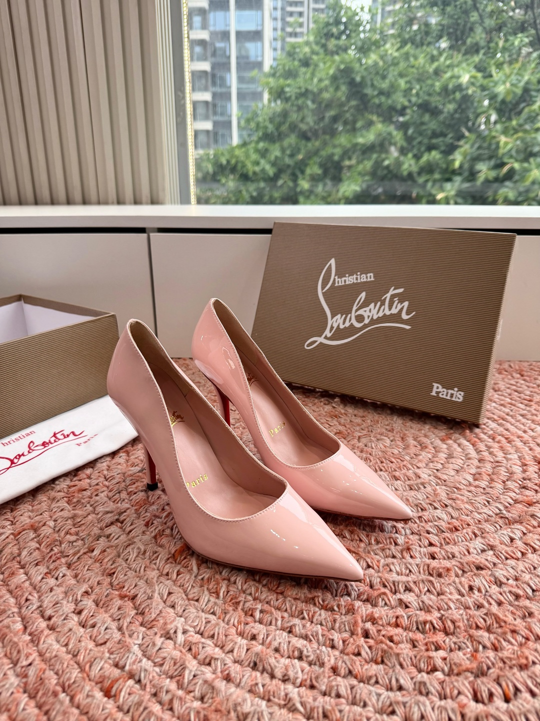 G277Christian Louboutin红底单鞋选到了颜色真好看呀[色色R]MyTheresa上现