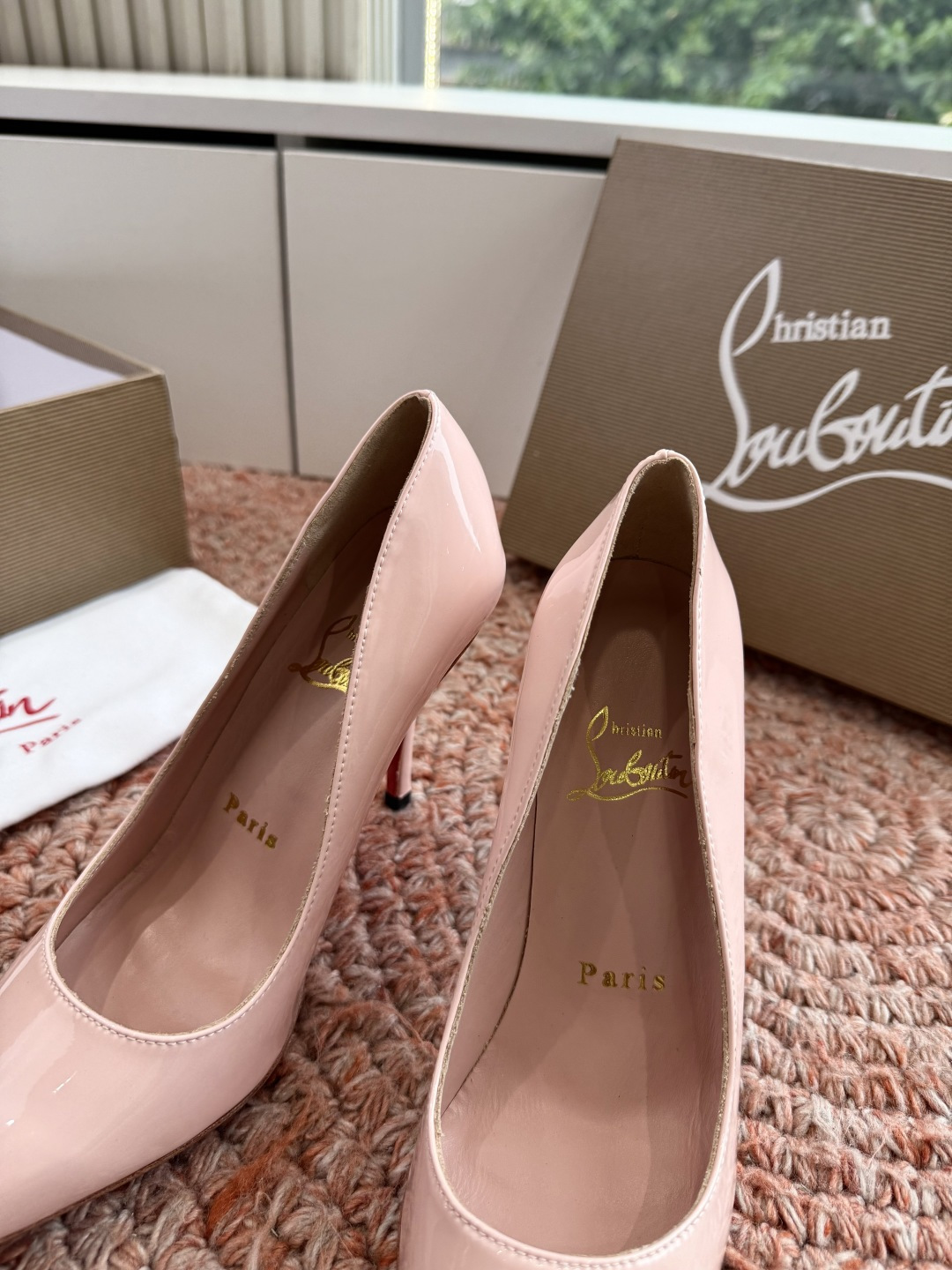 G277Christian Louboutin红底单鞋选到了颜色真好看呀[色色R]MyTheresa上现