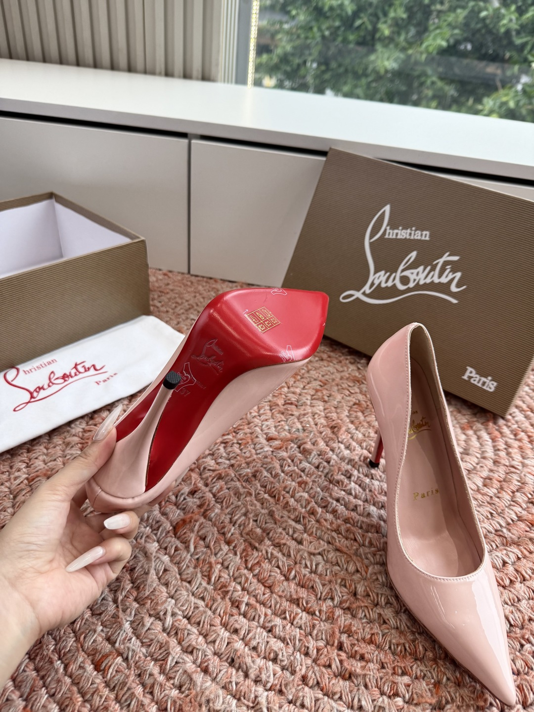G277Christian Louboutin红底单鞋选到了颜色真好看呀[色色R]MyTheresa上现