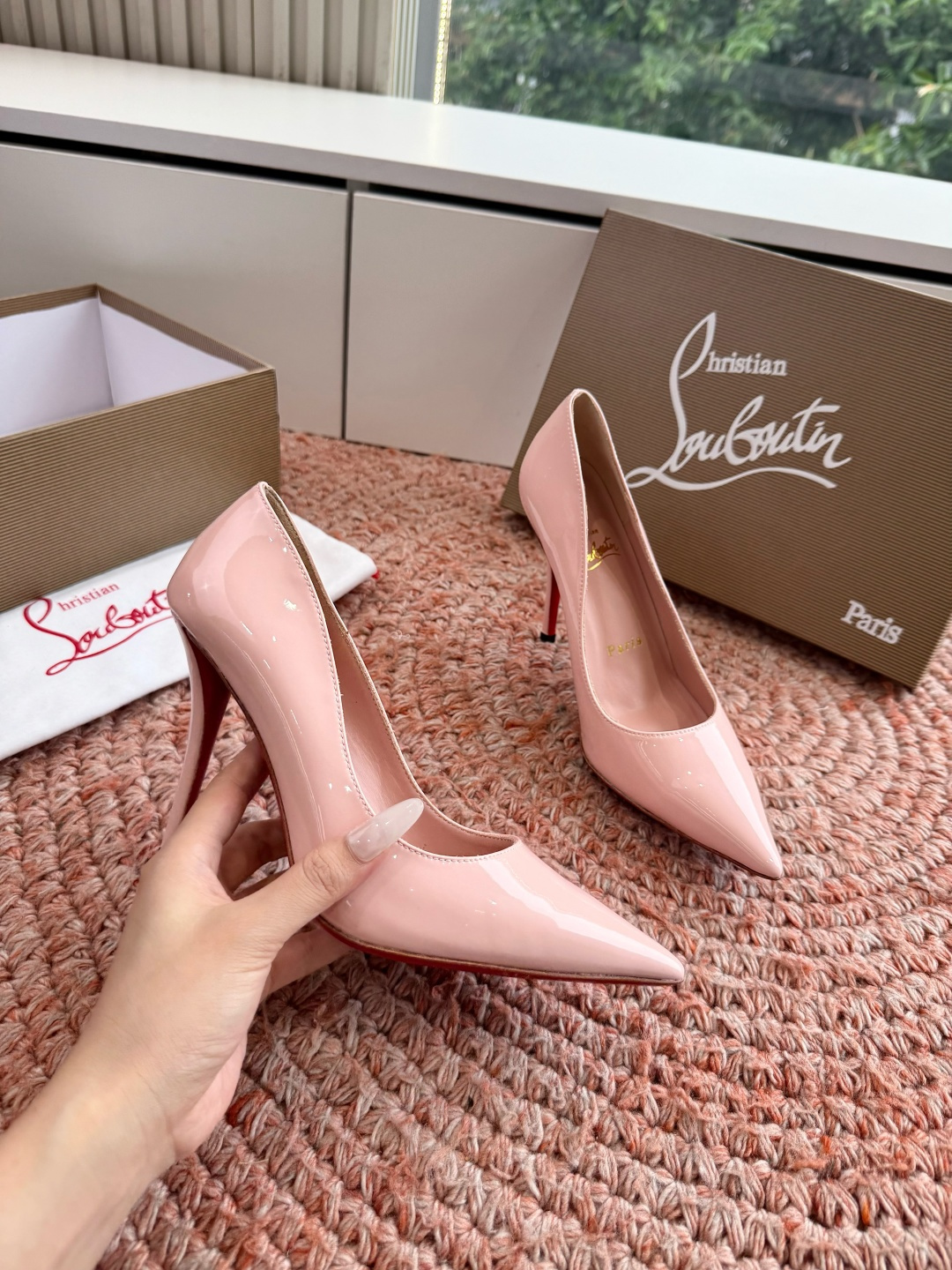 G277Christian Louboutin红底单鞋选到了颜色真好看呀[色色R]MyTheresa上现