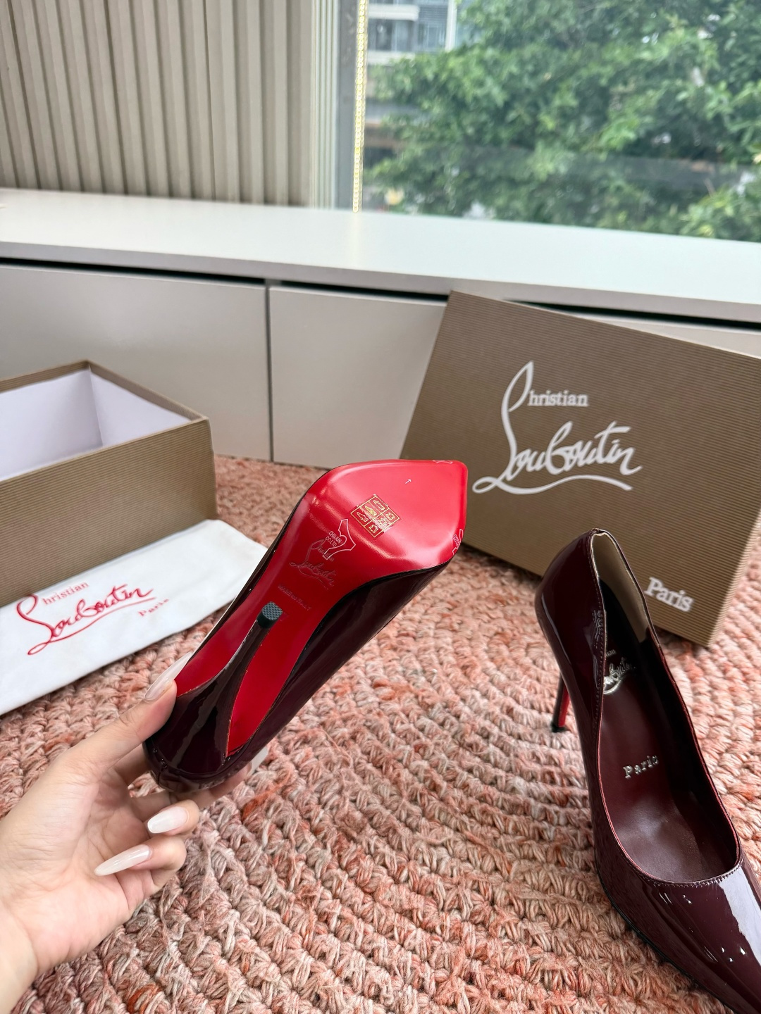 G277Christian Louboutin红底单鞋选到了颜色真好看呀[色色R]MyTheresa上现