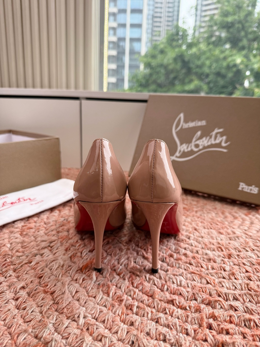 G277Christian Louboutin红底单鞋选到了颜色真好看呀[色色R]MyTheresa上现