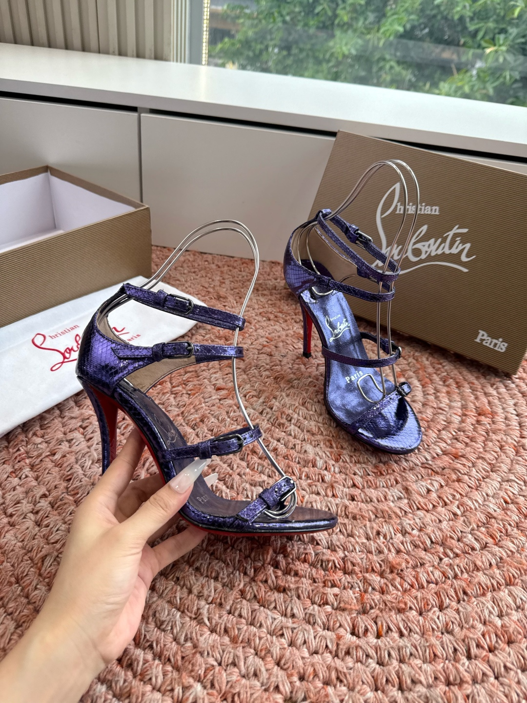 G277Christian Louboutin红底鞋防水台凉鞋选到了颜色真好看呀[色色R]MyThere