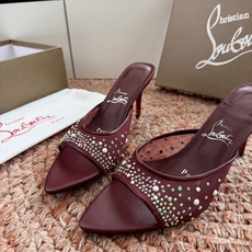 G277Christian Louboutin红底鞋特卖会收获选到了一双黄色的漆皮Me Dolly 85 G277Christian Louboutin红底鞋特卖会收获选到了一双黄色的漆皮Me Dolly 85