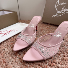 G277Christian Louboutin红底鞋特卖会收获选到了一双黄色的漆皮Me Dolly 85 G277Christian Louboutin红底鞋特卖会收获选到了一双黄色的漆皮Me Dolly 85