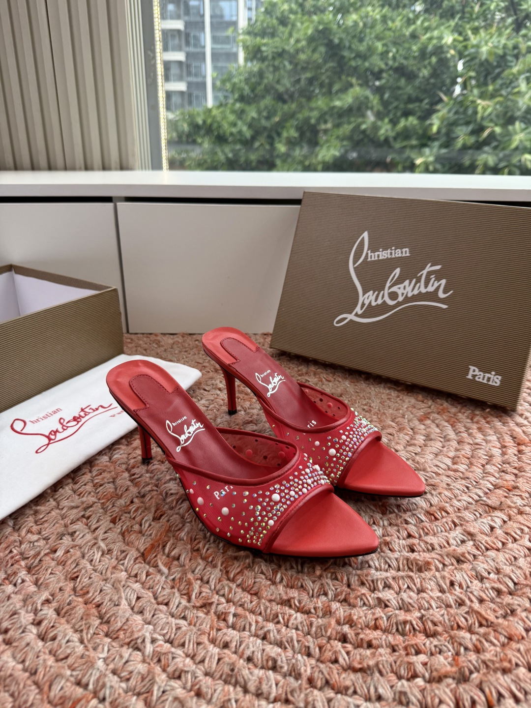 G277Christian Louboutin红底鞋特卖会收获选到了一双黄色的漆皮Me Dolly 85