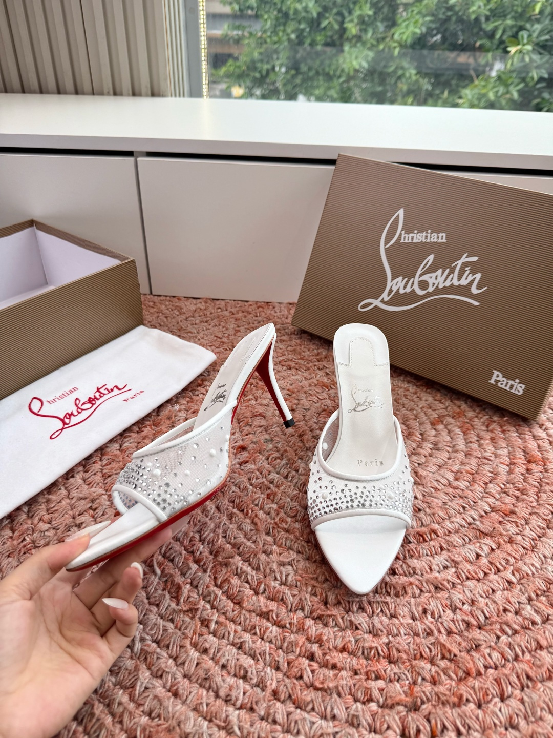 G277Christian Louboutin红底鞋特卖会收获选到了一双黄色的漆皮Me Dolly 85