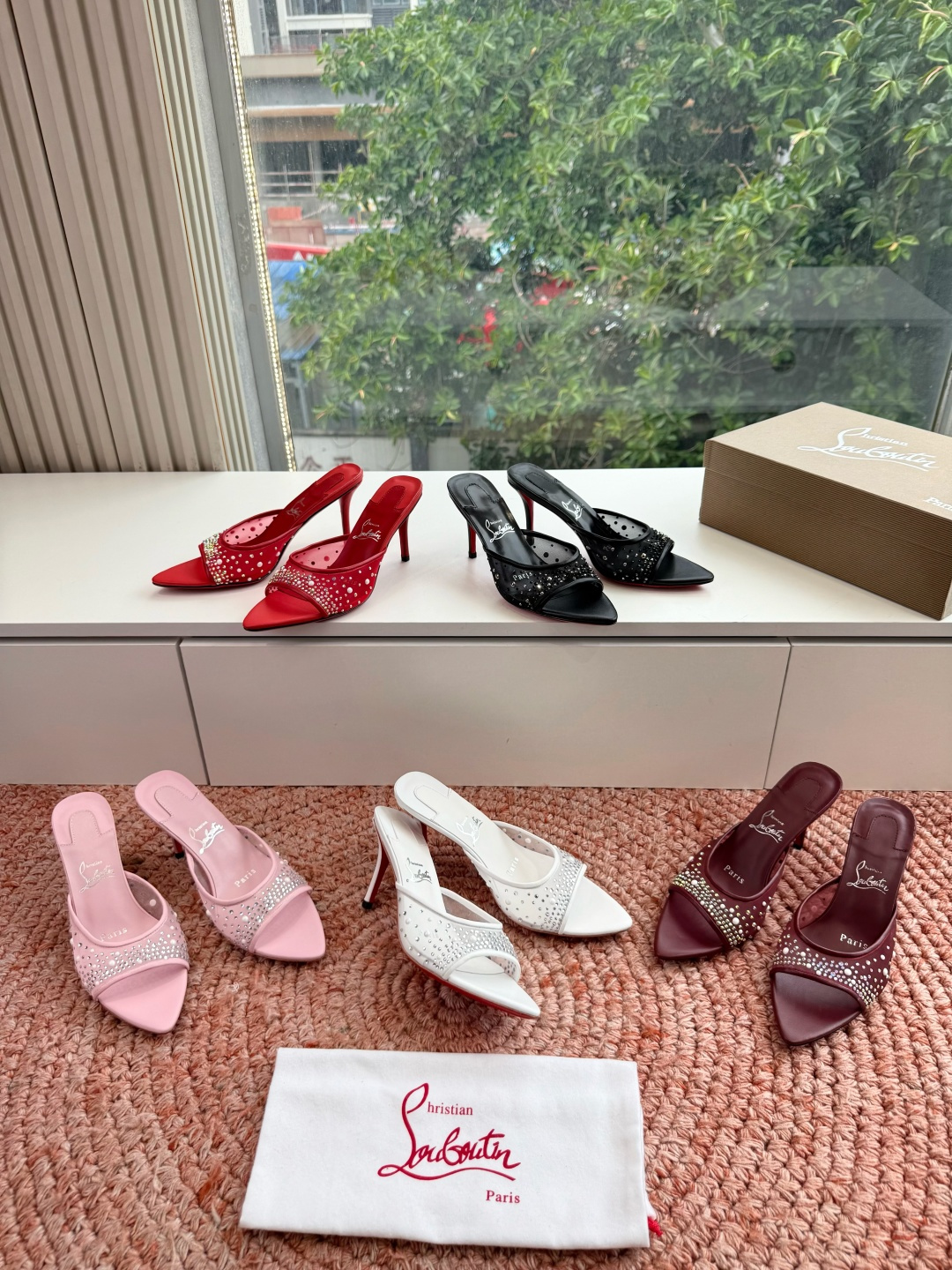 G277Christian Louboutin红底鞋特卖会收获选到了一双黄色的漆皮Me Dolly 85