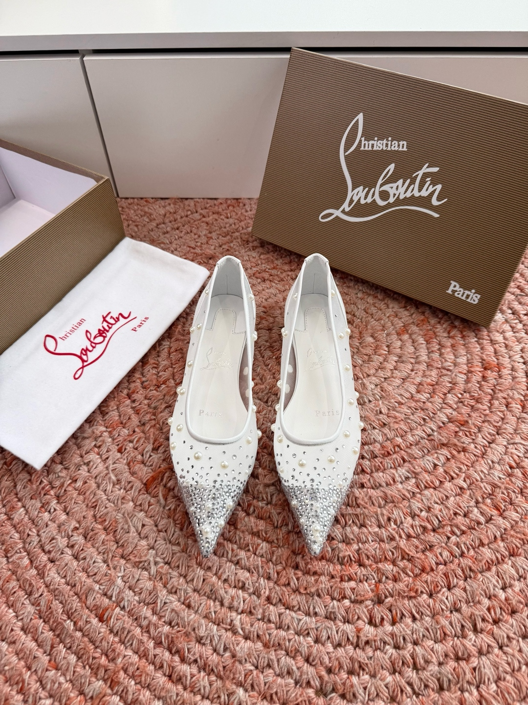 G277Christian Louboutin红底鞋特卖会收获选到了颜色真好看呀[色色R]MyThere