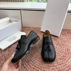 G178-1顶级Maison Margiel*26SS 春夏新款复古懒人乐福鞋经典简约的乐福鞋版型,利落 G178-1顶级Maison Margiel*26SS 春夏新款复古懒人乐福鞋经典简约的乐福鞋版型,利落