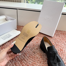 G178-1顶级Maison Margiel*26SS 春夏新款复古懒人乐福鞋经典简约的乐福鞋版型,利落 G178-1顶级Maison Margiel*26SS 春夏新款复古懒人乐福鞋经典简约的乐福鞋版型,利落