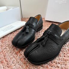 G178-1顶级Maison Margiel*26SS 春夏新款复古懒人乐福鞋经典简约的乐福鞋版型,利落 G178-1顶级Maison Margiel*26SS 春夏新款复古懒人乐福鞋经典简约的乐福鞋版型,利落