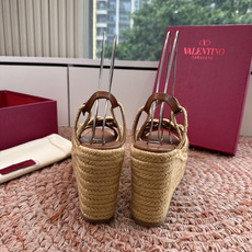 G289所见即所得VALENTINO华伦天奴经典凉鞋单鞋春夏VLOGO SIGNATURE鞋型线条流畅. G289所见即所得VALENTINO华伦天奴经典凉鞋单鞋春夏VLOGO SIGNATURE鞋型线条流畅.