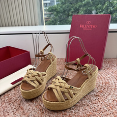 G289所见即所得VALENTINO华伦天奴经典凉鞋单鞋春夏VLOGO SIGNATURE鞋型线条流畅. G289所见即所得VALENTINO华伦天奴经典凉鞋单鞋春夏VLOGO SIGNATURE鞋型线条流畅.