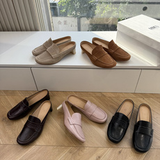 G077顶级Maison Margiel*26SS 春夏新款复古懒人包头穆勒鞋经典简约的乐福鞋版型,利落 G077顶级Maison Margiel*26SS 春夏新款复古懒人包头穆勒鞋经典简约的乐福鞋版型,利落